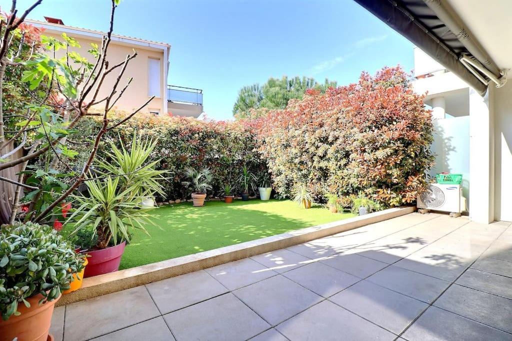 Tres Bel Appartement Contemporain Et Calme Fréjus Екстериор снимка