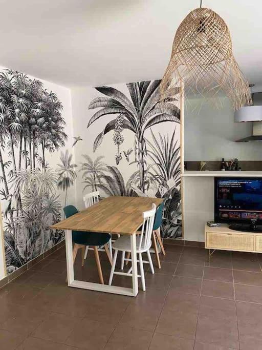 Tres Bel Appartement Contemporain Et Calme Fréjus Екстериор снимка
