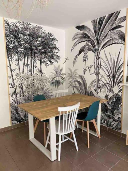 Tres Bel Appartement Contemporain Et Calme Fréjus Екстериор снимка